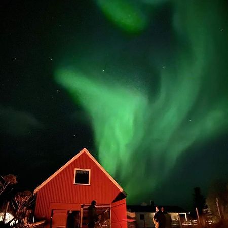Nydelig Utsikt, Egen Leilighet Med To Parkeringer Movik  Exterior foto